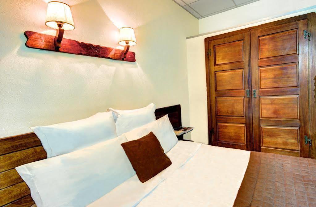 Hotel Las Donnas, Орон Екстер'єр фото